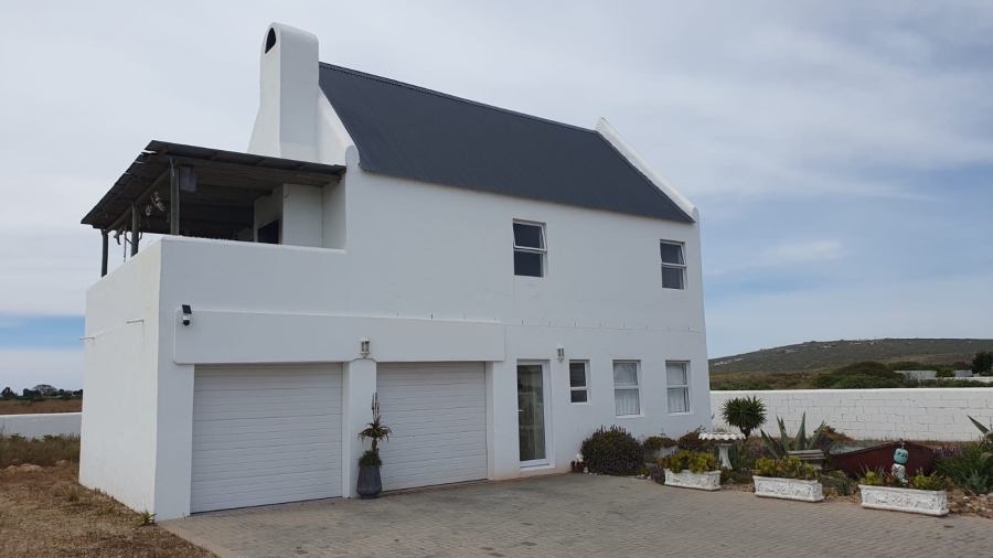 3 Bedroom Property for Sale in Lampiesbaai Western Cape